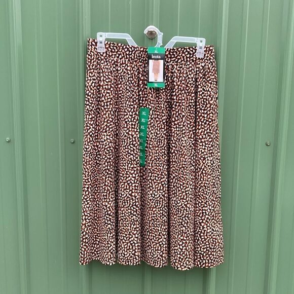 Women’s Leota Wrinkle Free Pull On Stretch Skirt With Pockets Size XL - Picture 1 of 5